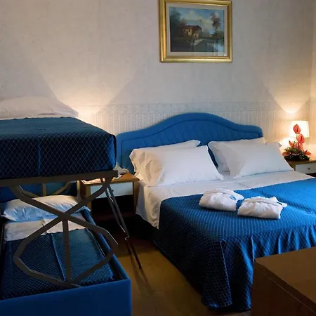 Metropolitan Family Hotel-3